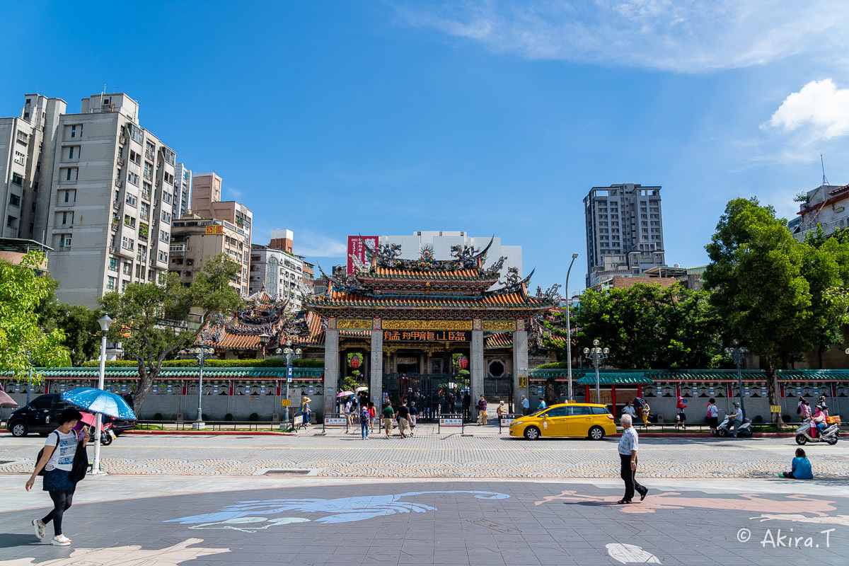 台湾 -8- 〜龍山寺〜_f0152550_15132364.jpg