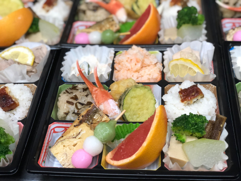 1500円と 2500円 4000おもてなし弁当 くずし割烹 花々女将通信 1500円と 2500円 4000おもてなし弁当 くずし割烹 花々女将通信
