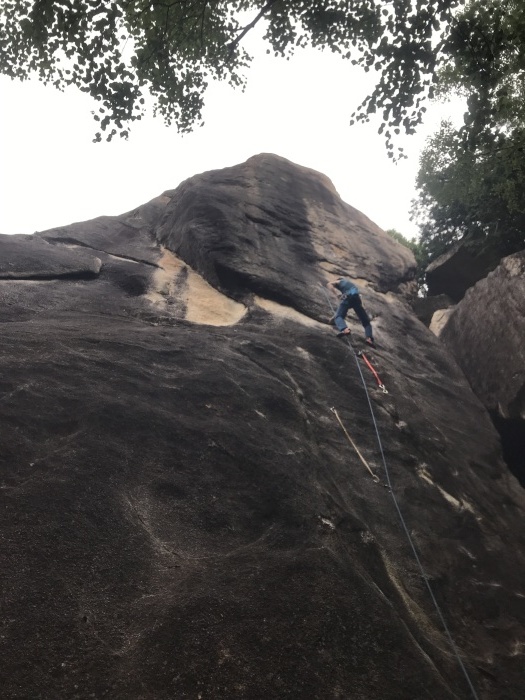 2019年8月18日、久々の小川山、クライミング復帰は激しいにわか雨の洗礼_b0037220_20441593.jpg