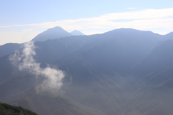 雨飾山 190818 灼熱の低山ハイク_e0338862_14513126.jpg