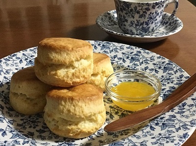 スコーンと紀ノ国屋のイギリスパン_f0231189_21404706.jpg