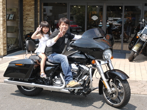 ストリートグライド納車です!_b0317459_13505514.jpg
