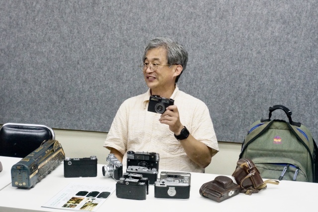 第18回 好きやねん大阪カメラ倶楽部 例会報告 今月のテーマ ライカ型カメラ ロシアンカメラ その他コピーライカ_d0138130_18571862.jpeg