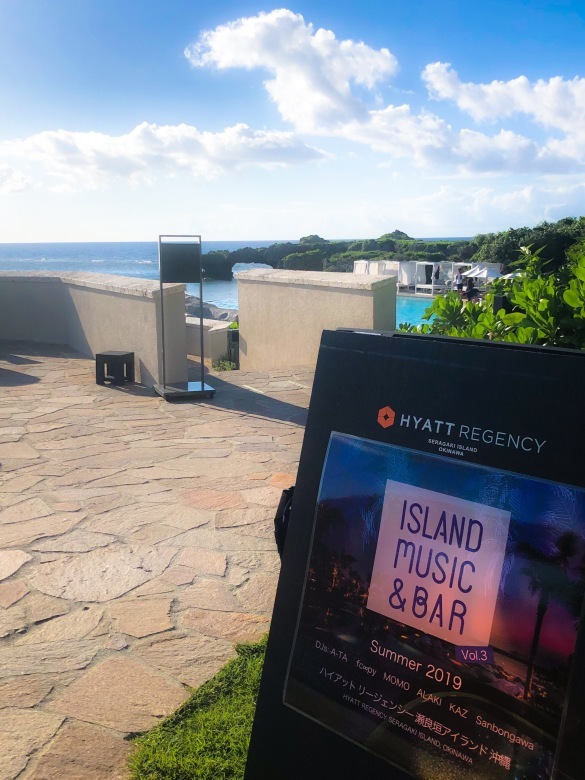 ISLAND MUSIC & BAR at HYATT REGENCY SERAGAKI ISLAND_c0069848_03450803.jpeg