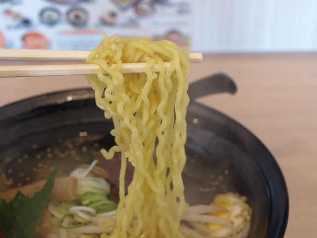 らーめん かねこ屋 その5(梅しそ塩らーめん)_d0153062_20242217.jpg