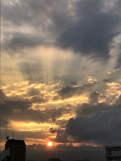 昨日の夕暮れ_f0204295_16143466.jpg