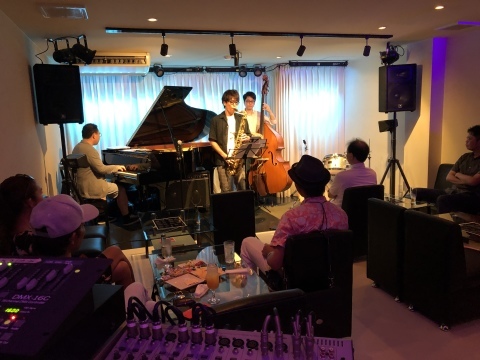 b0115606_11540644.jpeg