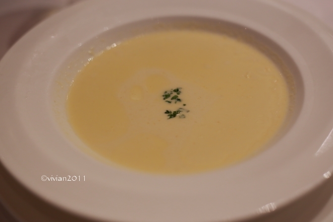 東京 ラ・メール・プラール レストラン(LA MERE POULARD) ~ムール貝ランチ~_e0227942_23125874.jpg