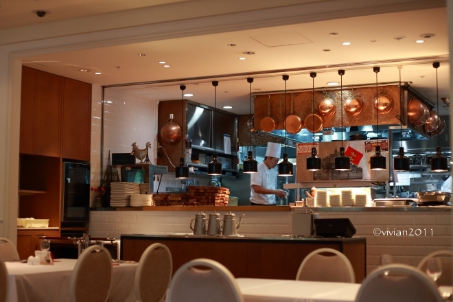 東京 ラ・メール・プラール レストラン(LA MERE POULARD) ~ムール貝ランチ~_e0227942_23242650.jpg