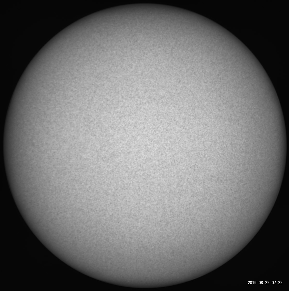 ８月２２日の太陽_e0174091_18511825.jpg