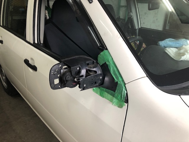 ★祝!デミオ御納車!!修理、用品取り付け、お気軽にお問い合わせください!!★(白石店)_c0161601_16485643.jpg