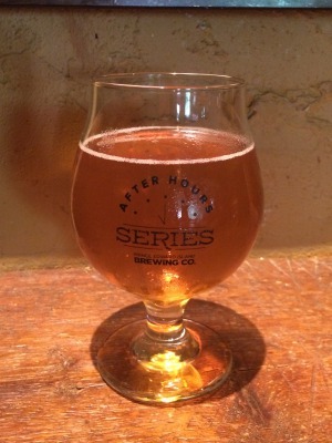 イチゴのビール_c0353373_22011489.jpg