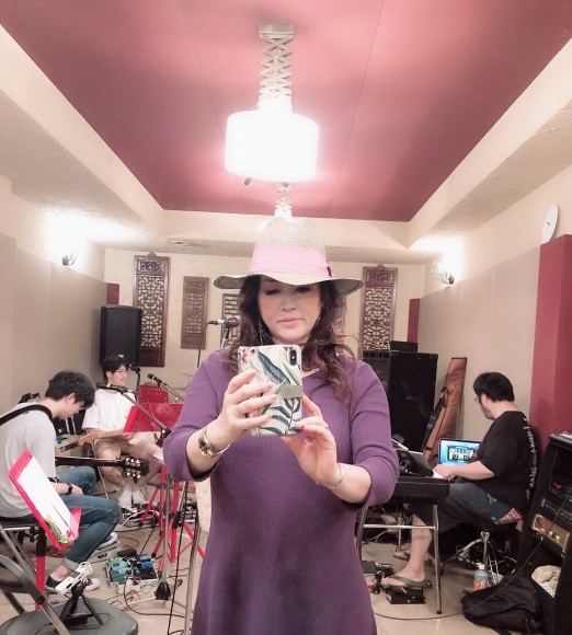 24日、Roxyレコ発LIVEにお越しの皆様へ_a0088007_02243588.jpg