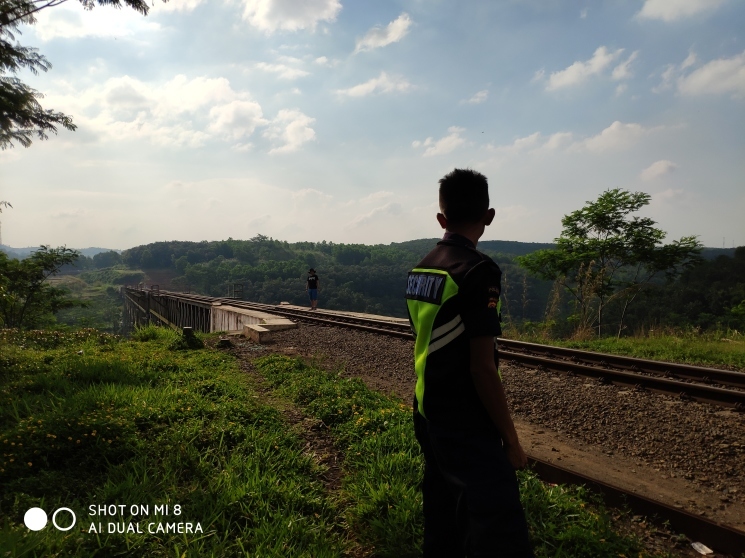 インドネシアの餘部鉄橋？やっとたどり着けた『チクバン鉄橋』 - \'Cikubang railway bridge\' is Oldest Highest Longest and Scared!!_b0108109_13492668.jpg