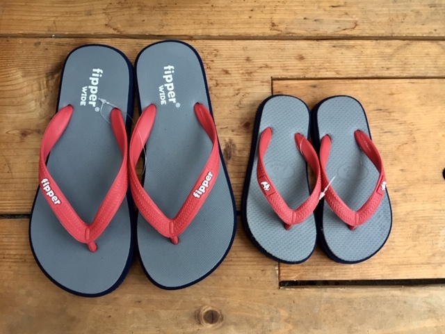 夏の終わりに・・・秋色ビーチサンダル入荷♪_d0108933_00065905.jpg