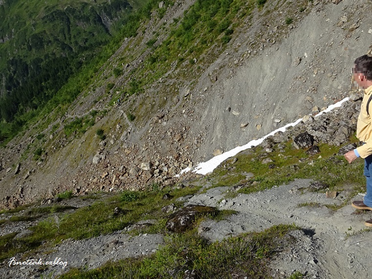 d0356844_09370211.jpg