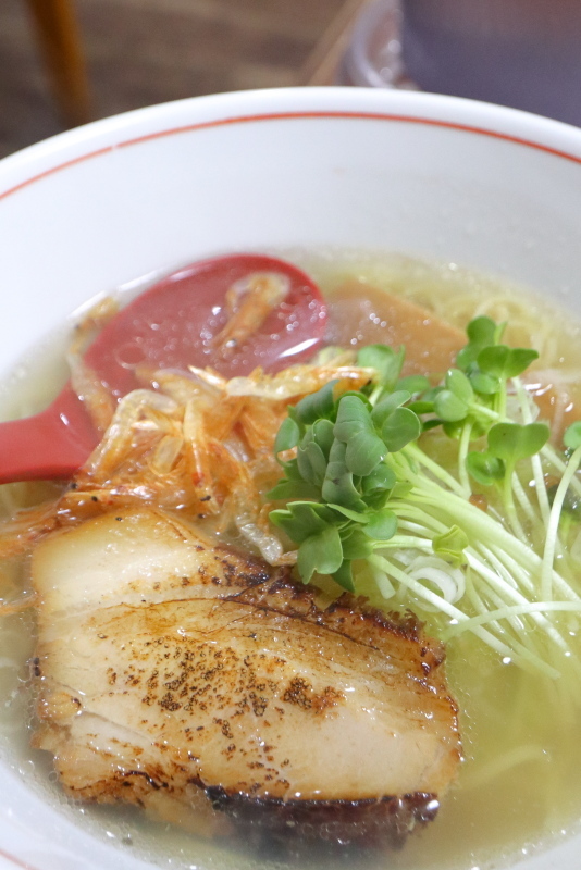 塩麺屋 いただきで、らーめんとチャーハン_a0077663_07292167.jpg