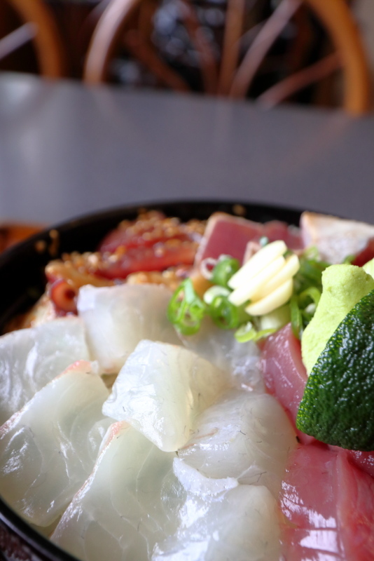 海賊料理 新漁丸で、やっぱし海鮮丼～_a0077663_07460210.jpg
