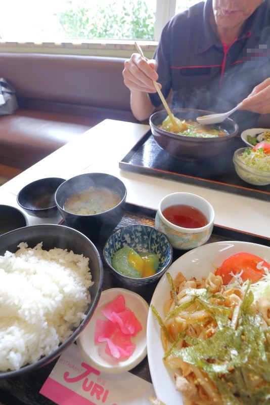 レストラン 樹里で、豚肉の生姜焼定食_a0077663_08045109.jpg