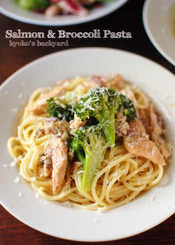 サーモンとブロッコリーのパスタ+伊太利庵七味_b0253205_07182819.jpg