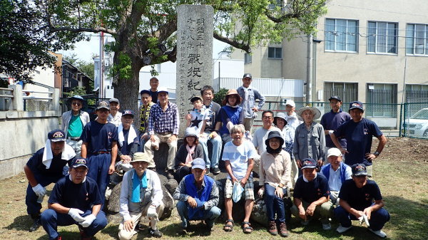 名勝和歌の浦クリーンアップ　和歌浦忠魂碑_c0367107_12174962.jpg