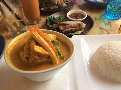 タイの微笑みとアットホームさ!中環の美味しいタイ料理レストラン「Baan Thai」☆Thai Cuisine at Baan Thai Hong Kong_f0371533_15213447.jpg
