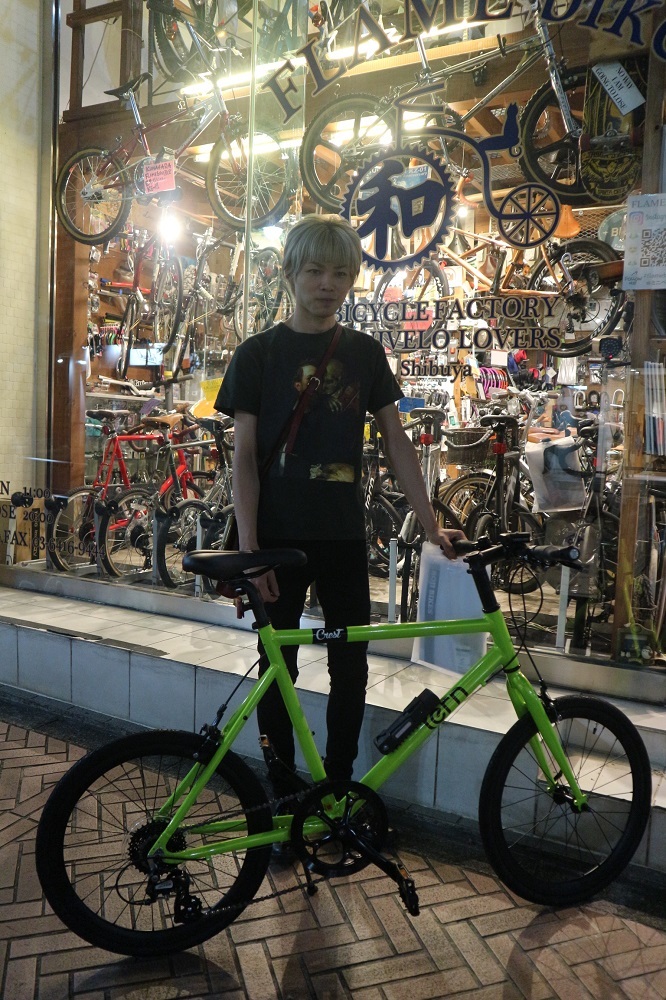 8月25日 渋谷 原宿 の自転車屋 FLAME bike前です_e0188759_12044761.jpg