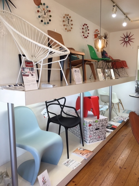スタンダードチェア Standard Jean Prouve 1934 | vitra_b0125570_11083515.jpg