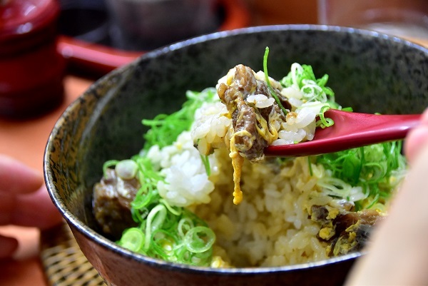 プルプルの牛すじが美味！｢すじ玉丼 糀屋KOUJI-YA｣@三宮_c0067529_13033304.jpg