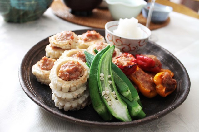 湯涌温泉朝市の野菜ごはん_d0377645_22454272.jpg
