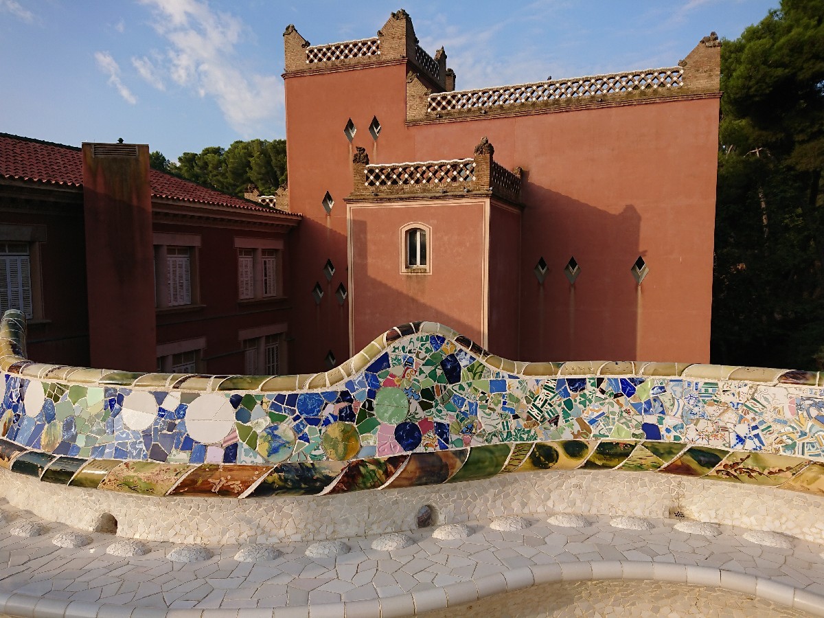 スペイン旅行6日目 バルセロナ グエル公園 優しい時間 スペイン旅行6日目 バルセロナ グエル公園 優しい時間