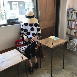 パリのマダム ? ・・・いえ、笹森さんです_b0396150_17543451.jpg