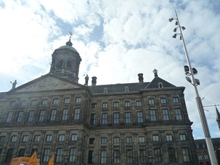 AMSTERDAM(アムステルダム）へ_a0385974_19461606.jpg