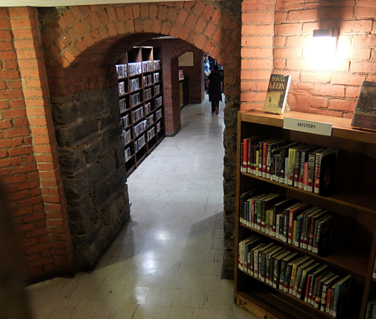 ニューヨークの地下にある図書館、 Jefferson Market Library