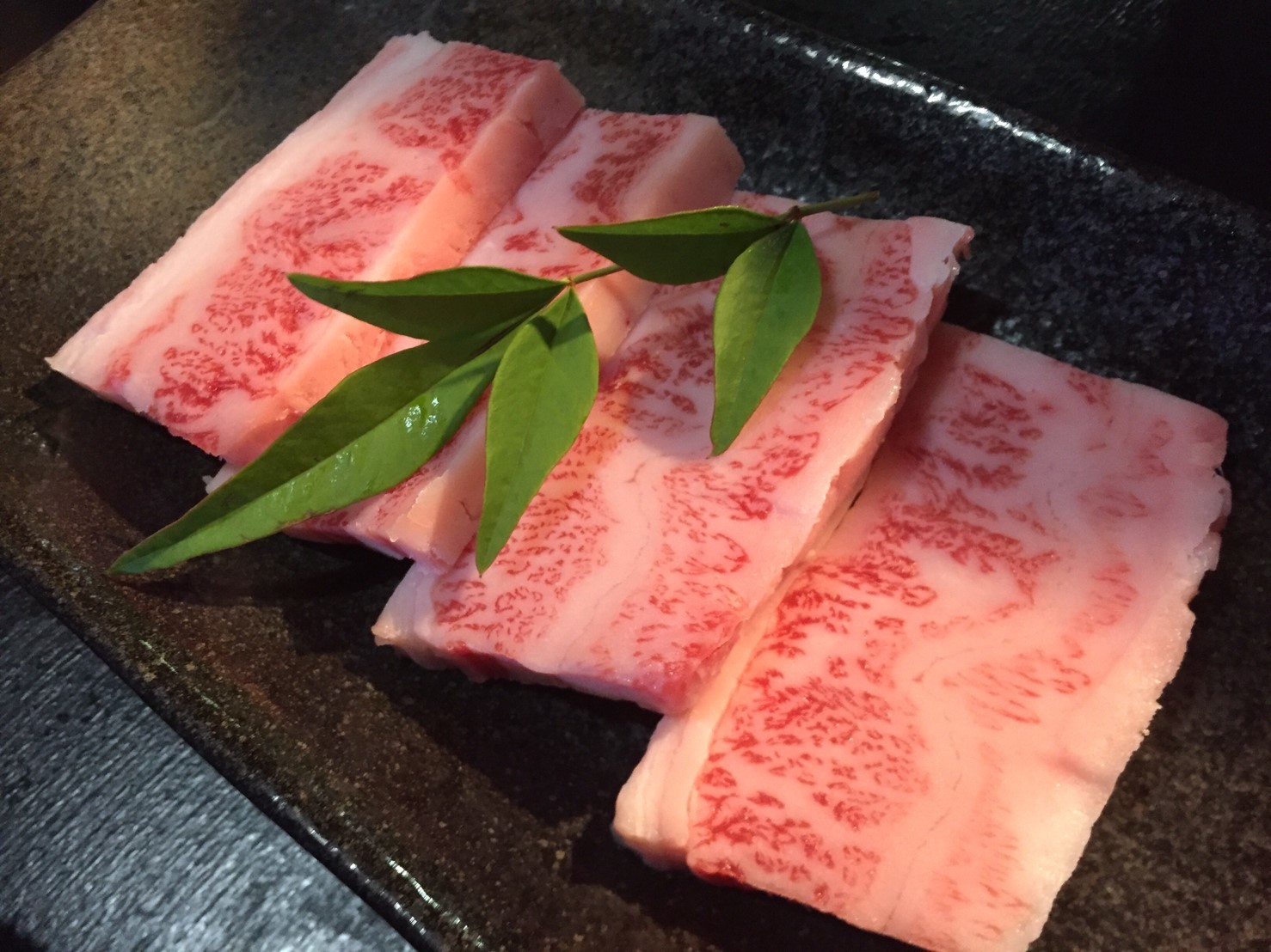 焼肉 鳥取牧場村 厚切りタン・山葵塩_e0115904_07573234.jpg