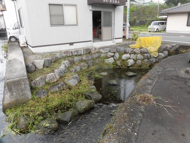 三島・桜川の川床(かわどこ) 田宿川でもやってみたい!_f0141310_07480783.jpg
