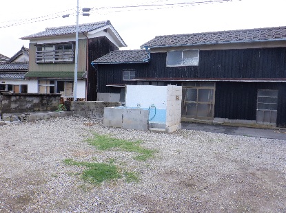 残された風呂場_e0077899_84002.jpg