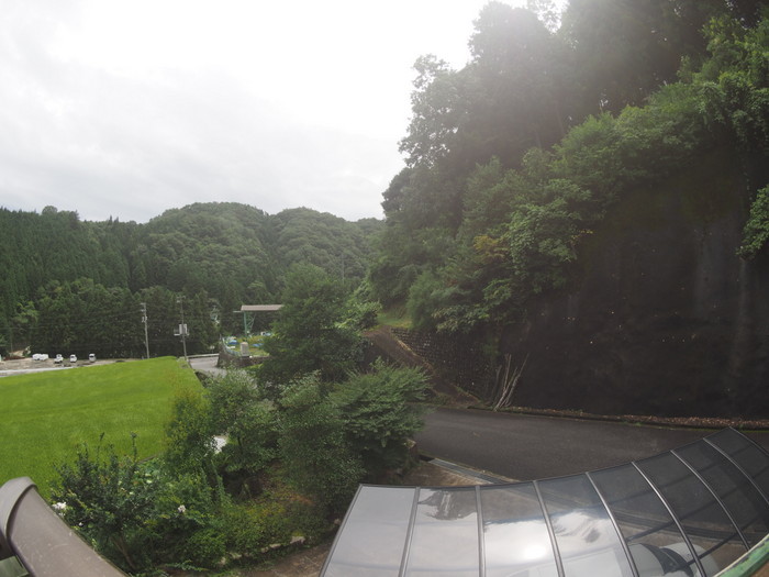 雨、時に日が射し、時に曇り_c0116915_23561897.jpg
