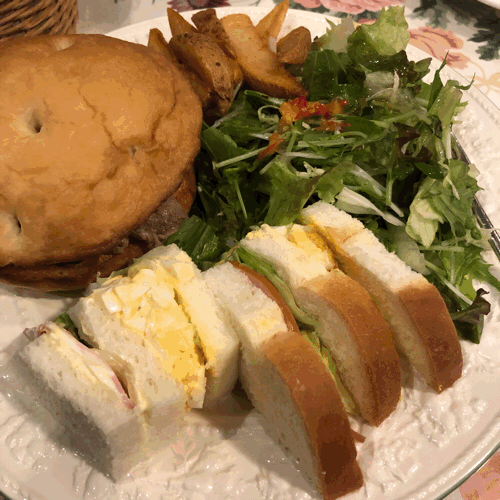 b0325867_00093247.gif
