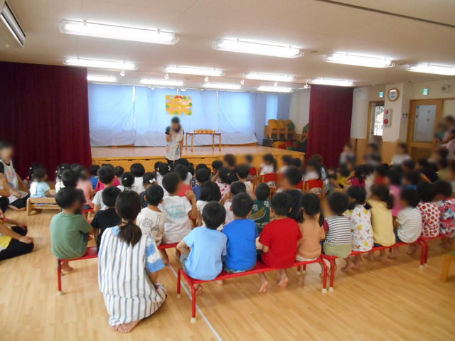 お誕生日会_e0148419_9275551.jpg