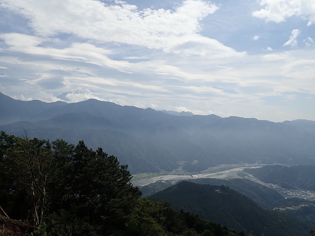 身延山(1153m)_b0341133_19020713.jpg