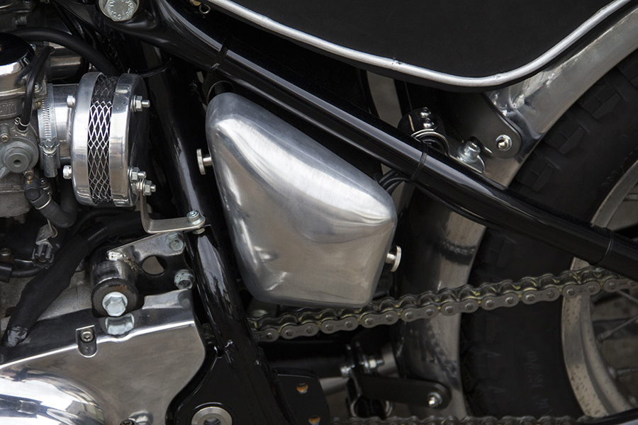KAWASAKI W650 CUSTOM_e0182444_10311480.jpg