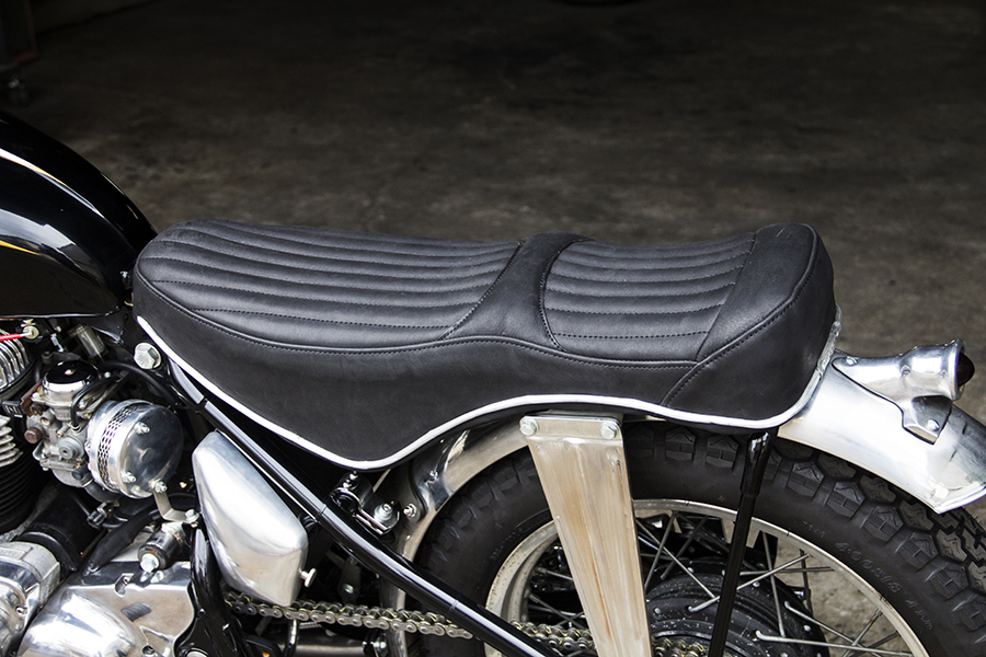 KAWASAKI W650 CUSTOM_e0182444_10312160.jpg