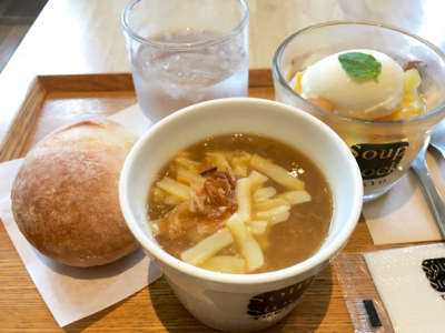 軽くご飯_a0001971_04555431.jpg