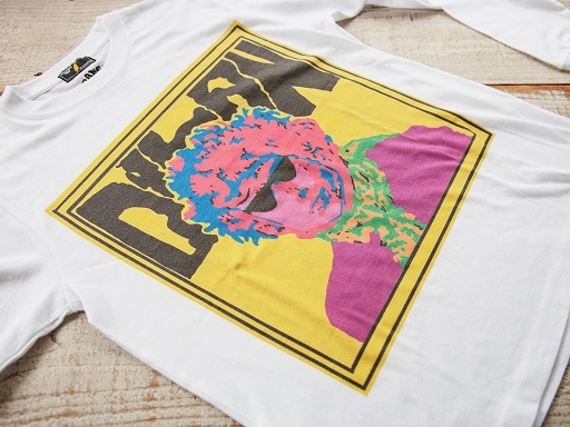 STRANGE TRIPより\"LONG SLEEVE TEE\"入荷です!!_d0160378_19335004.jpg