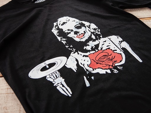 STRANGE TRIPより\"LONG SLEEVE TEE\"入荷です!!_d0160378_19344328.jpg