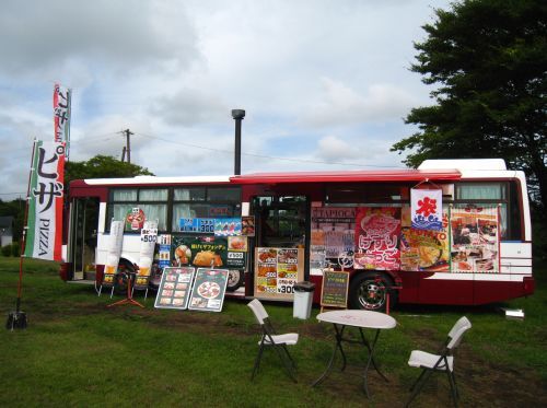 トリコロールデイ2019に参加いただけるショップさんをご紹介_b0170184_21323441.jpg