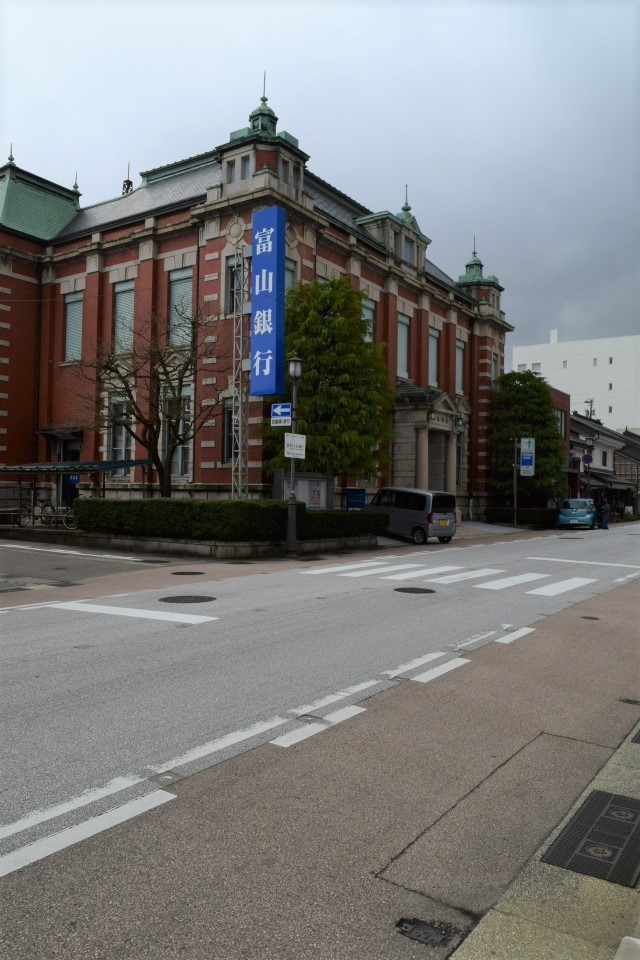 富山県高岡市の富山銀行本店(大正モダン建築探訪)_f0142606_10453055.jpg