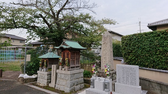 とんだばやし百景２３ 岩井梅吉の碑 ２０１９ ８ ３１ Beyonyoの旅日記