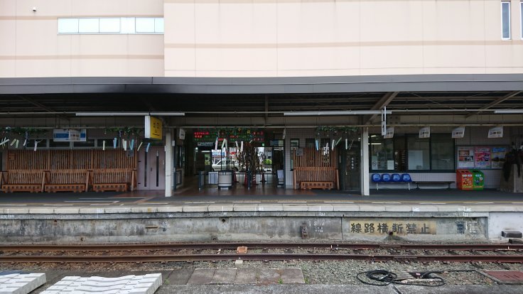 夏休み３日目　宇和島駅　＠愛媛県_f0048546_22321044.jpg